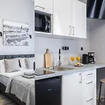 Dolce Vita Elegant Apartments