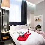 Arts Apartments - Krakow Old Town