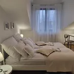 Kochanowskiego 12