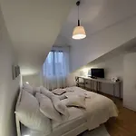 Kochanowskiego 12