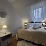 Kochanowskiego 12