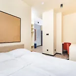 Nextdoor Apartments