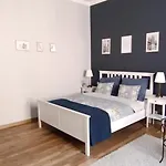 Dominique Apartment