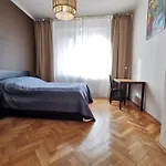 Cozy Spacious Apartment With Balcony