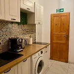 Topolove Rooms & Apartments