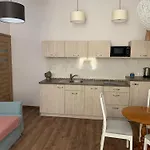 Nowy apartament z klimatyzacją blisko Rynku i dworca