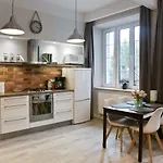 Cichy apartament w centrum OZONOWANY PO KAŻDYM POBYCIE