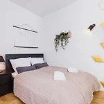 Studio Apartment Daszynskiego Cracow By Noclegi Renters