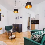 Studio Apartment Daszynskiego Cracow By Noclegi Renters