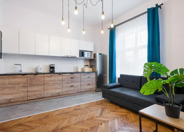 Fancy Apartments With Lift And A/C