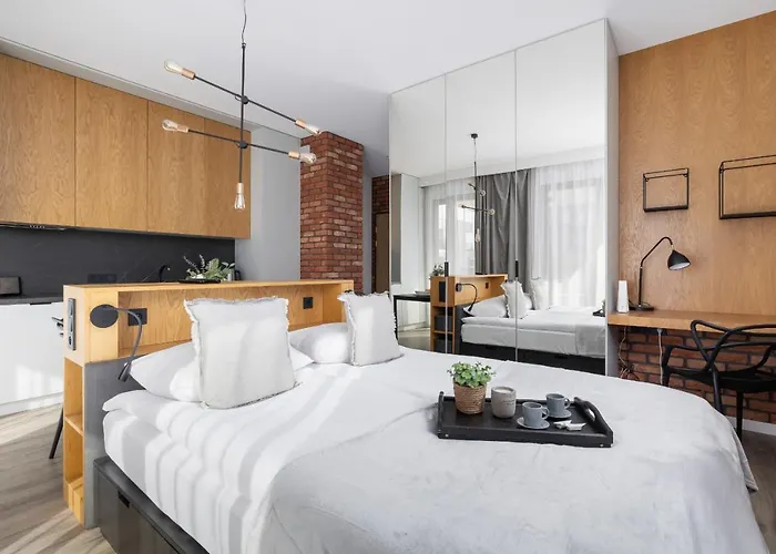 Go Apartments Studio With Balcony Rakowicka Cracow By Noclegi Renters