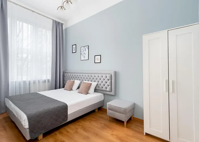 Wawel Apartments - Riverside Castle