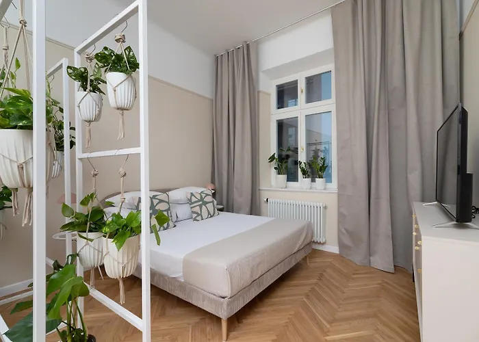 2 - Bedroom Apartment - Rejtana 10