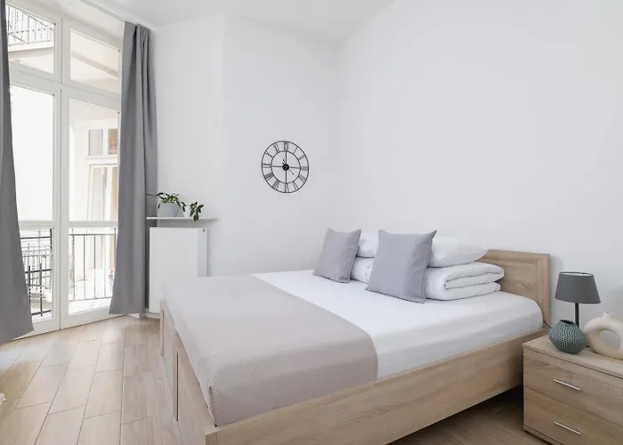 Studio Apartment With Balcony - Starowislna 41
