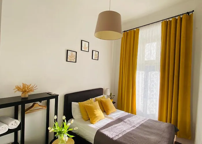 Krakow Apartments & Rooms