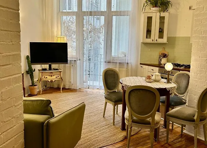 Apartament Locus Vietoris