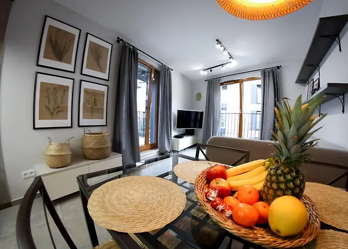 Browar Lubicz Apartment | Balcony | Elevator | Free Garage