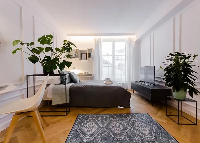 Old Town Premium Queen\'S Apartments