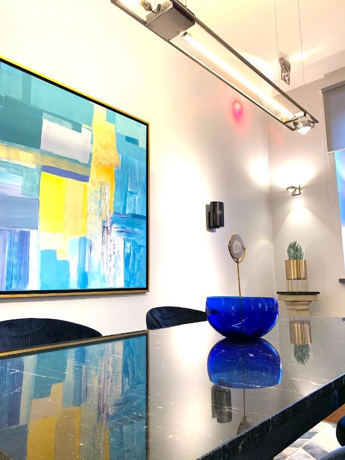 Aparthotel Mondrian Luxury & Old Town