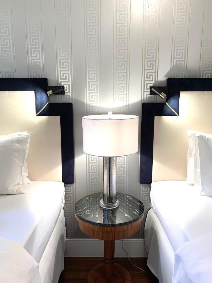 Mondrian Luxury & Old Town Aparthotel 5*