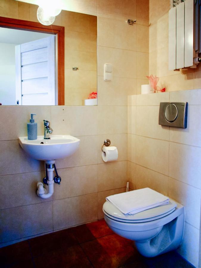 Miodosytnia Aparthotel 3*