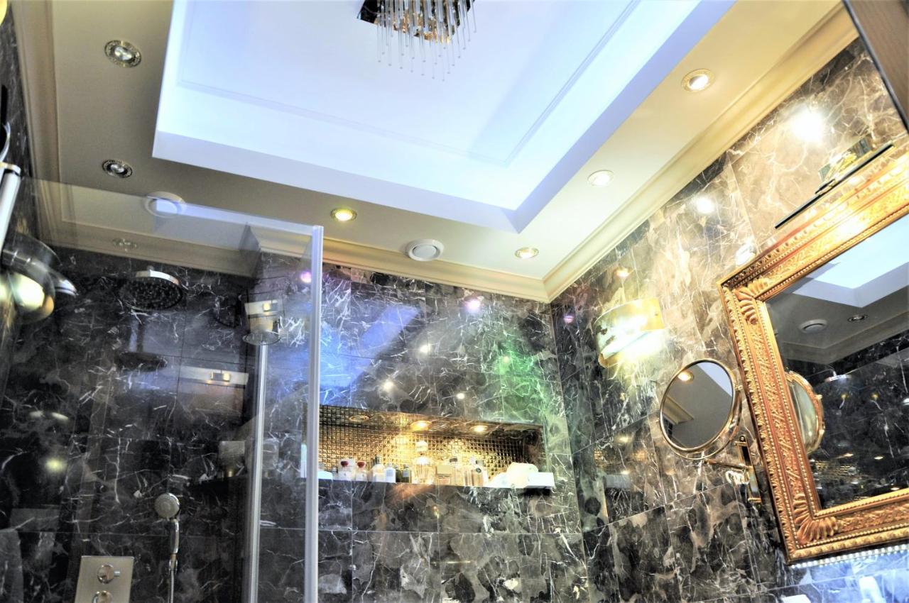 Aparthotel Mondrian Luxury & Old Town