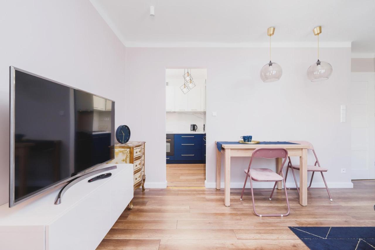 Przy Bulwarach Wislanych Kosciuszki By Renters *