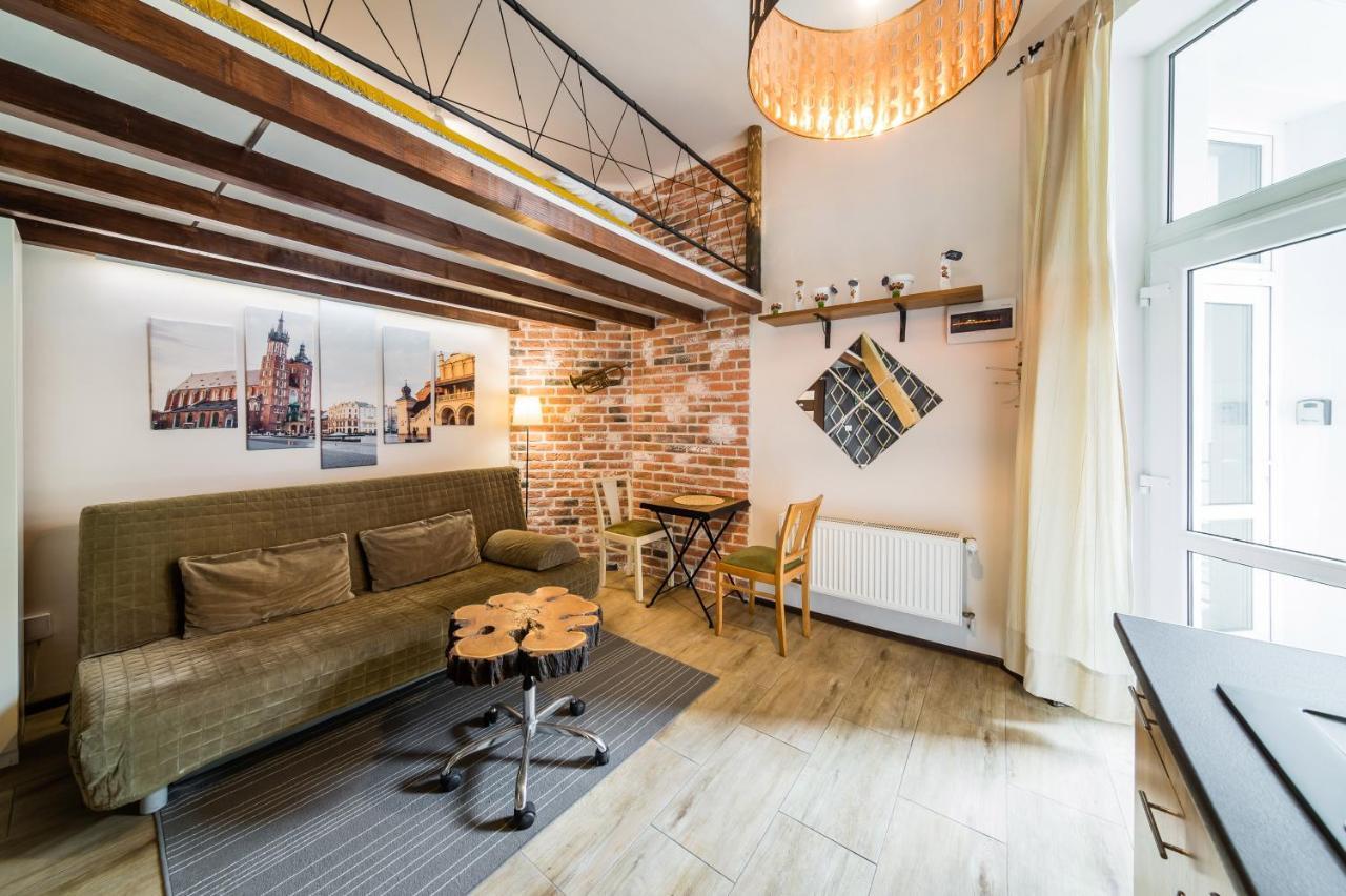 Z Ogrodem Przy Starej Zajezdni Apartament