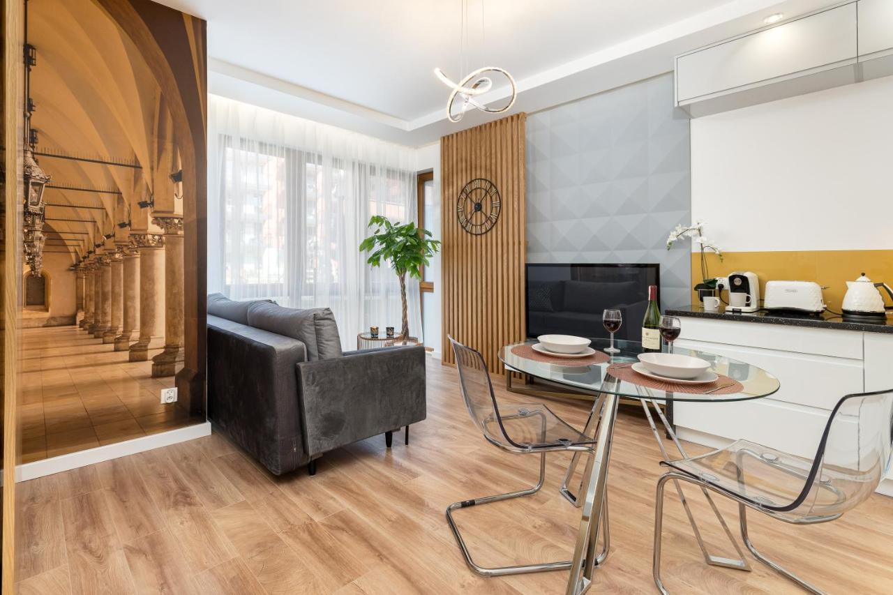New Apartment, Private Patio Apartment Krakow