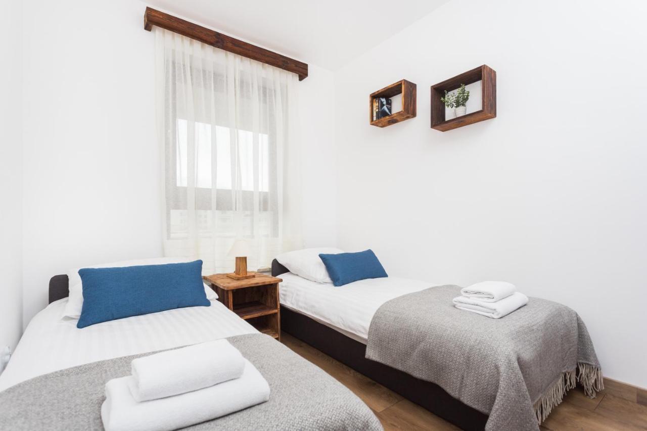Apartment Of The Kings - Wolf Krakow