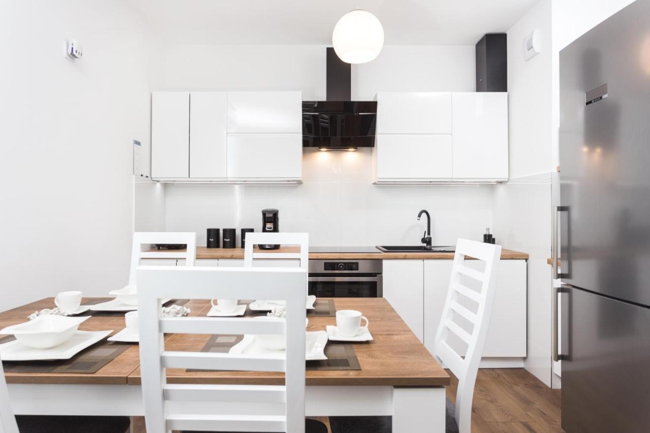 Of The Kings - Wolf Apartment Krakow