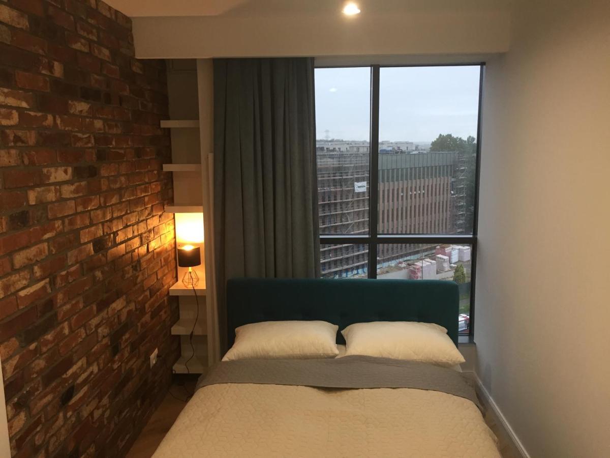 Center Luxury