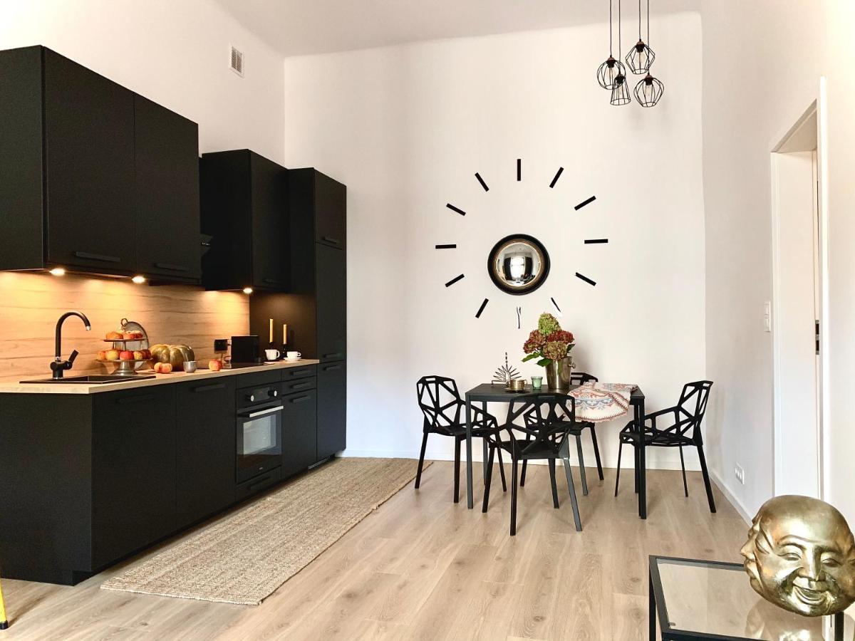 Black Velvet Apartment Krakow