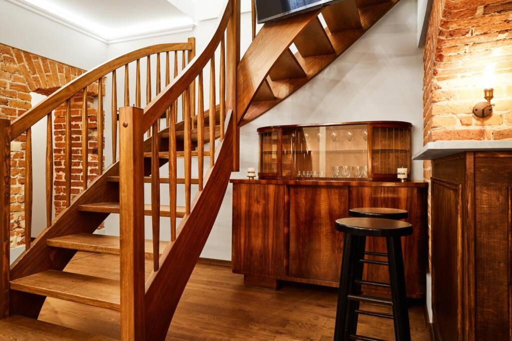 Househost Ii: Studencka Street Apartment Krakow