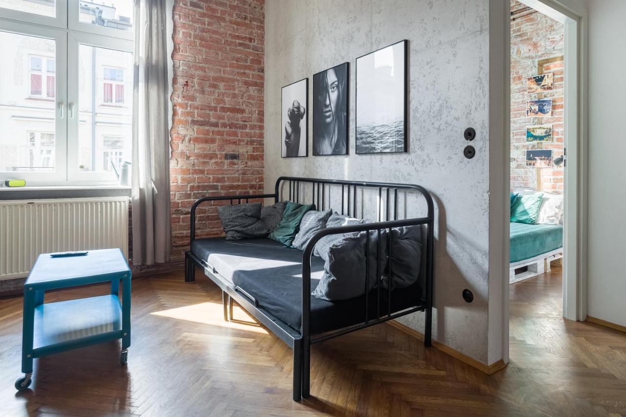 Discover Loft Near Main Station Netflix *