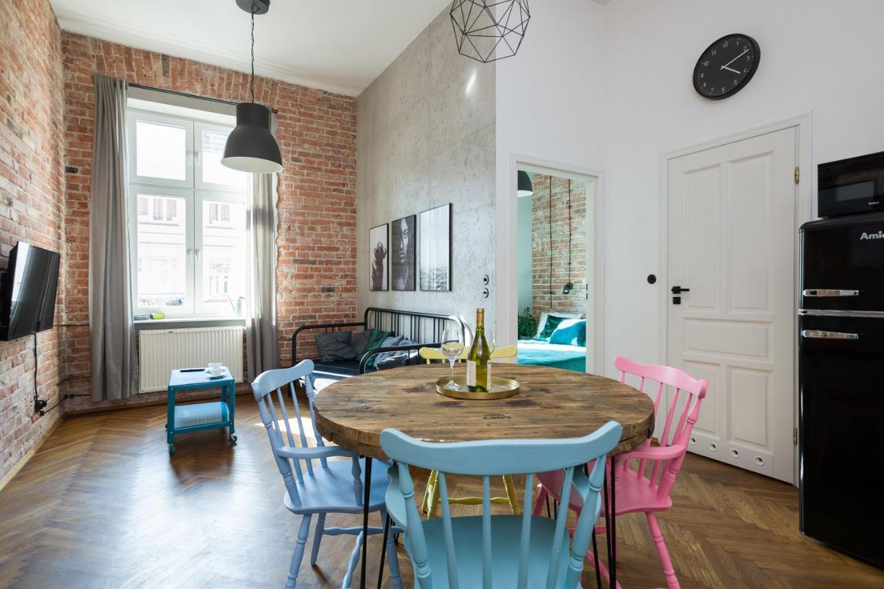 Discover Loft Near Main Station Netflix
