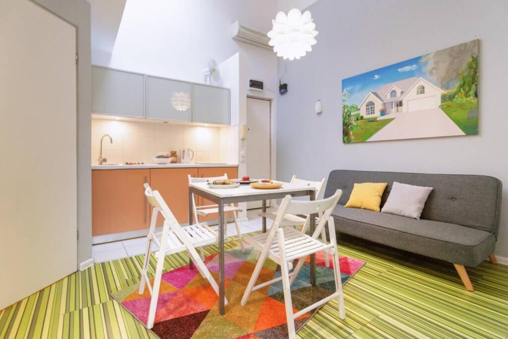 Apartament Cupcake 2 Bedroom Loft Apt In Location! *