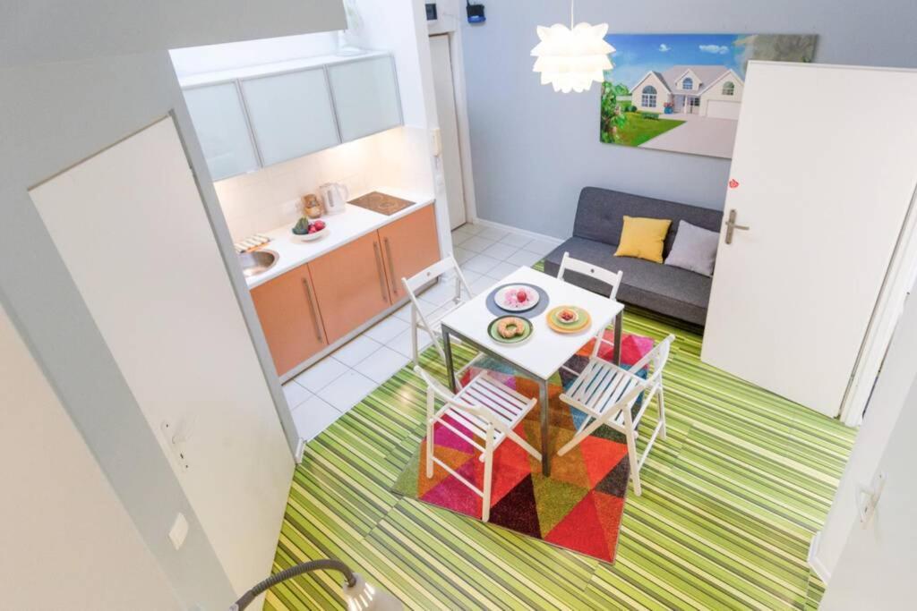 Apartament Cupcake 2 Bedroom Loft Apt In Location!