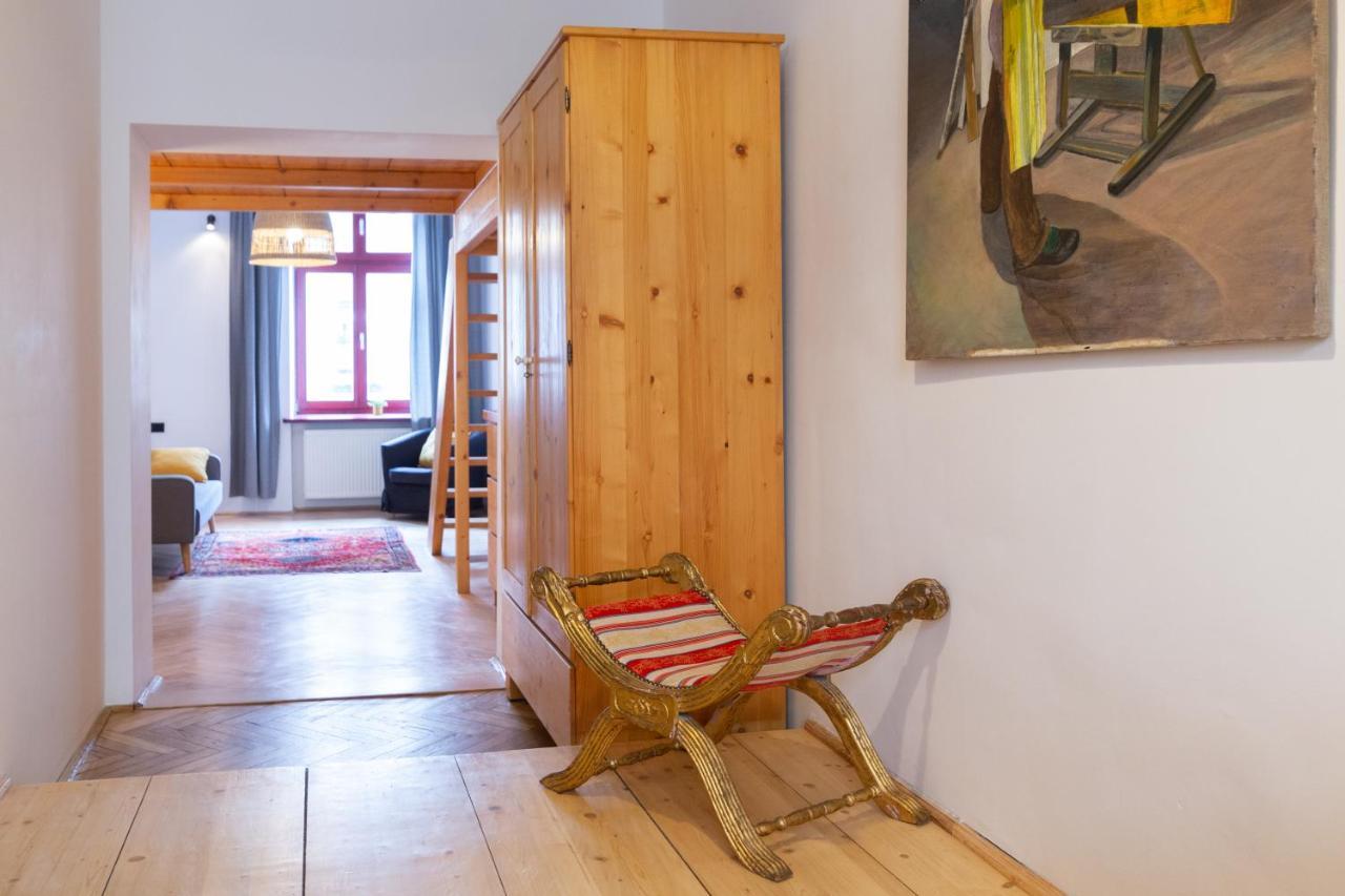 Artistic&cozy In The Old Town Apartment *