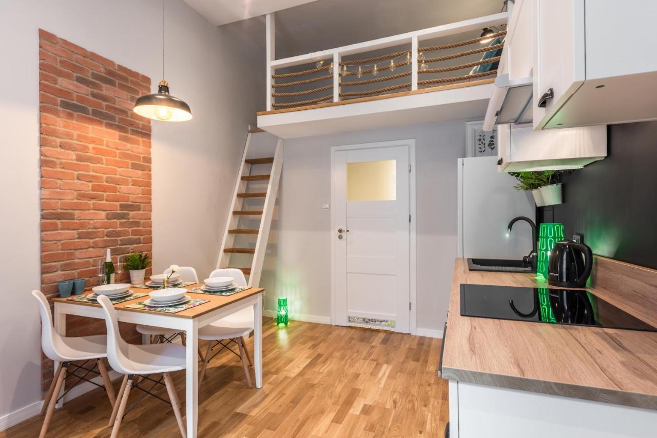 Aurora - Old Town Apartment *