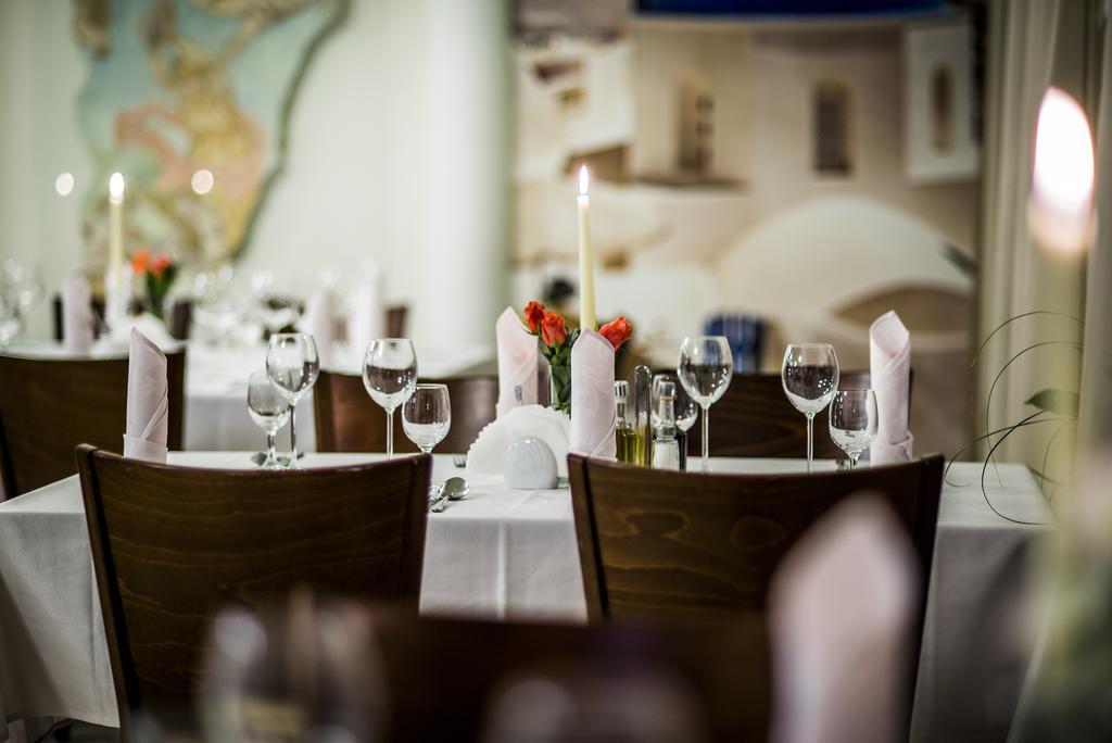 Hotel Santorini 3*