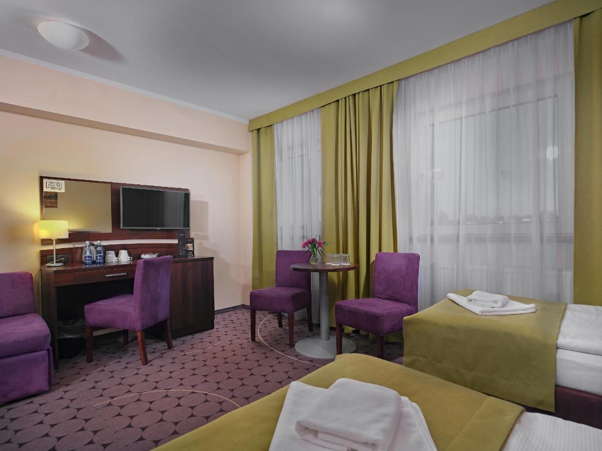 Lumen Aparthotel 3*