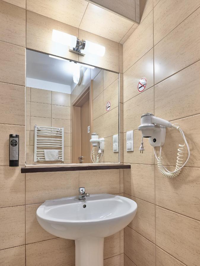 Lumen Aparthotel 3*