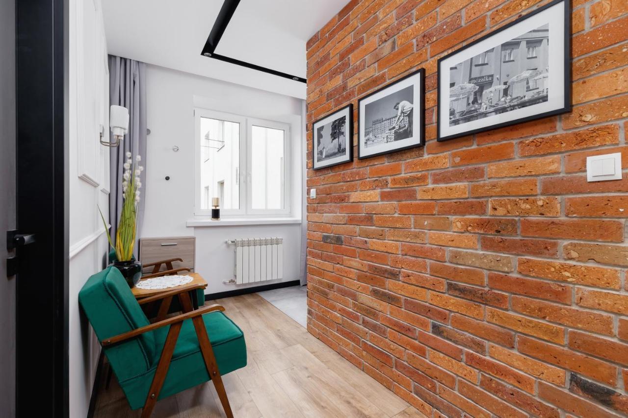 Apartment Osiedle Szkolne Cracow By Renters