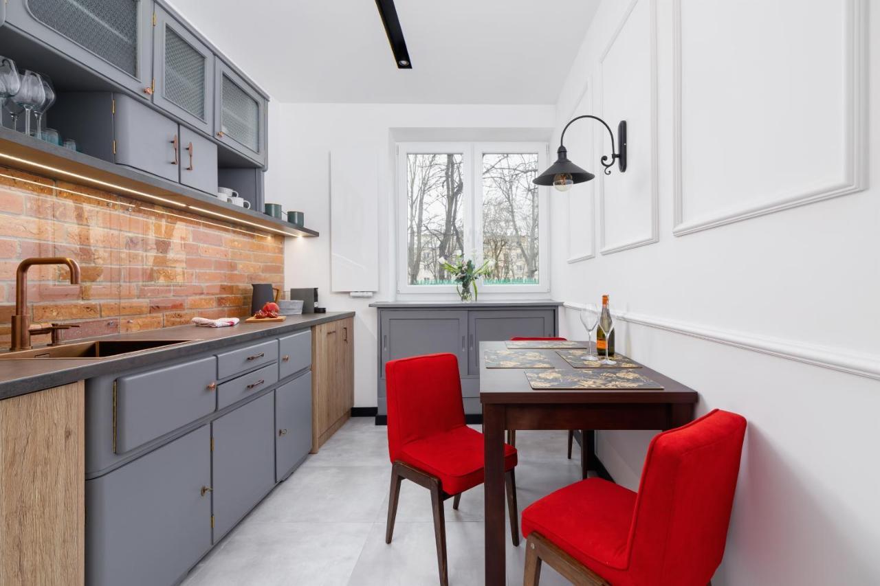 Apartment Osiedle Szkolne Cracow By Renters *