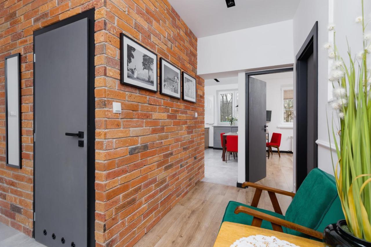Apartment Osiedle Szkolne Cracow By Renters *