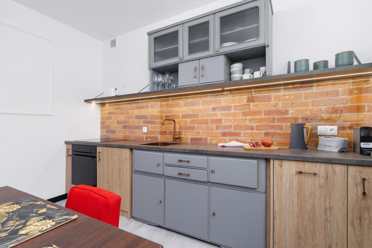 Apartment Osiedle Szkolne Cracow By Renters