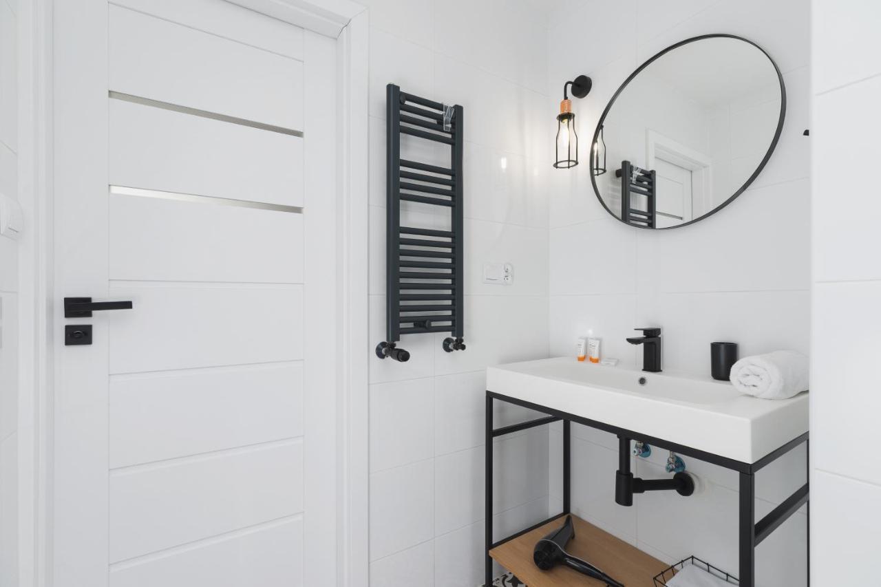 Apartment Czarnowiejska By Renters