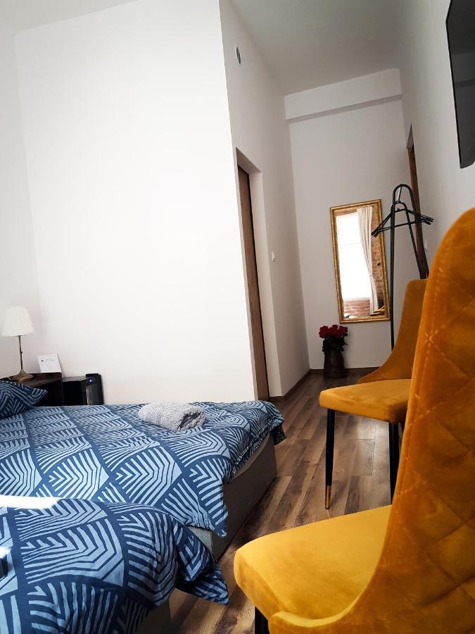 Topolove & Hostel *