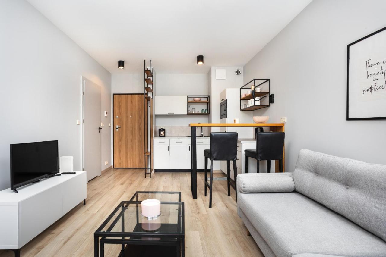 Apartment Of The Kings-alice